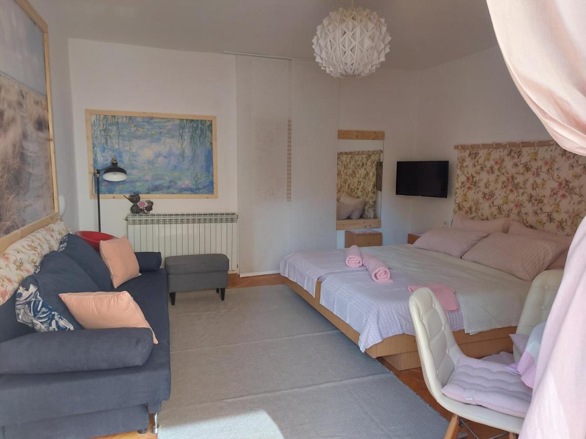 Apartments Garden Ровинь Экстерьер фото
