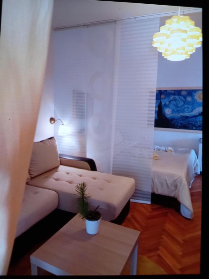 Apartments Garden Ровинь Экстерьер фото