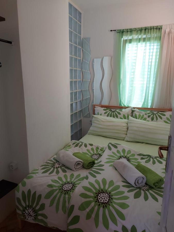 Apartments Garden Ровинь Экстерьер фото