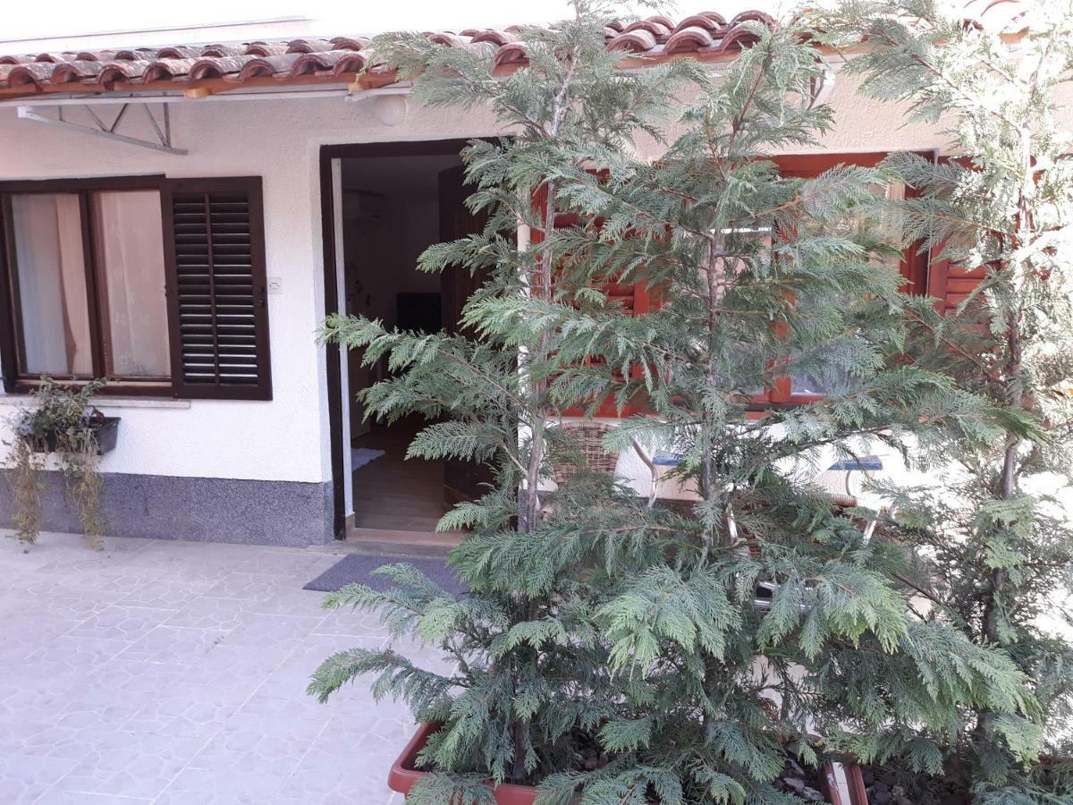 Apartments Garden Ровинь Экстерьер фото