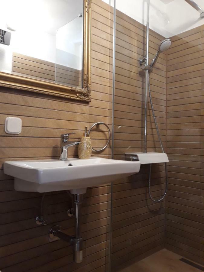 Apartments Garden Ровинь Экстерьер фото